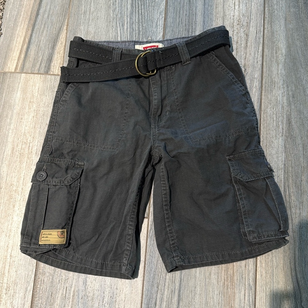 Levi’s Gray Cargo Shorts